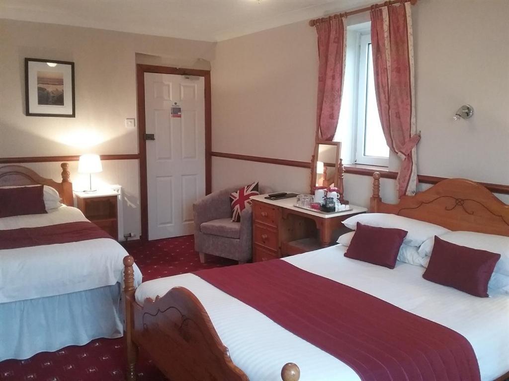 The Gower Hotel サンダースフット エクステリア 写真