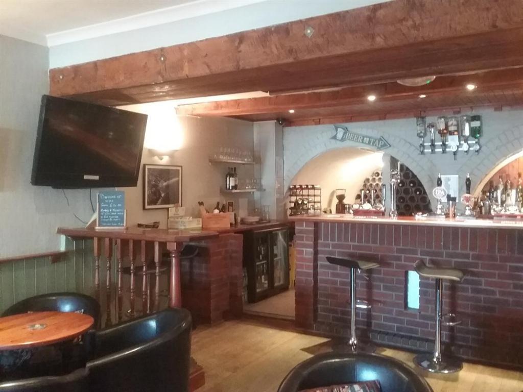 The Gower Hotel サンダースフット エクステリア 写真