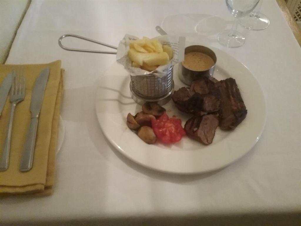 The Gower Hotel サンダースフット エクステリア 写真