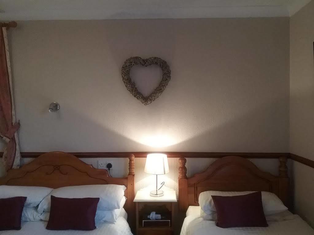 The Gower Hotel サンダースフット エクステリア 写真